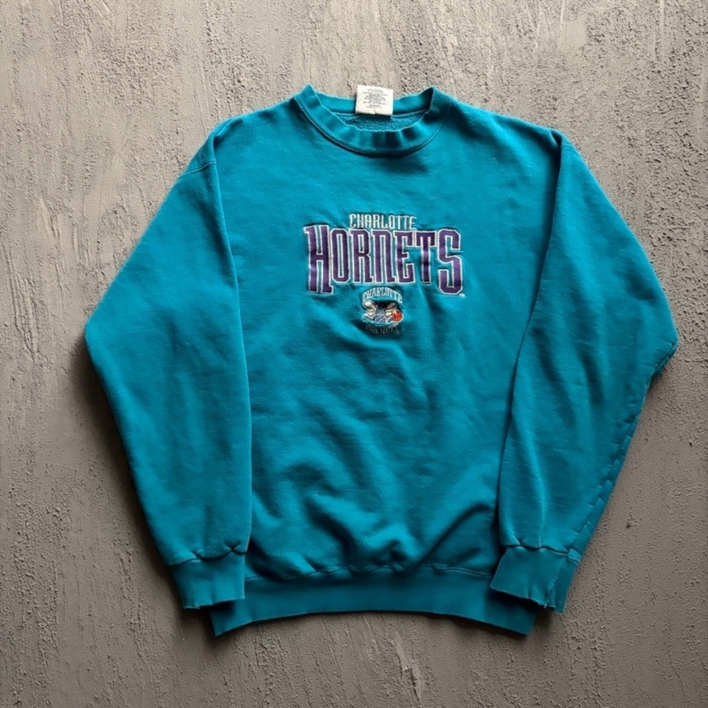 Vintage Charlotte Hornets Sweatshirt Medium Blue 1990s NBA Logo Athletic